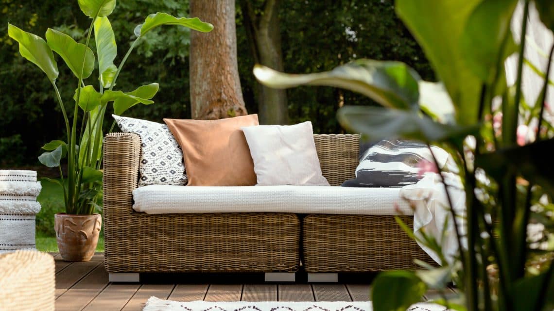 L’importance des bâches pour la protection de votre mobilier extérieur